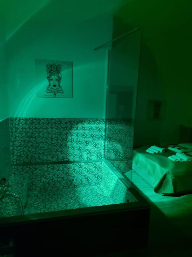 Moro Rooms Catania Bagian luar foto