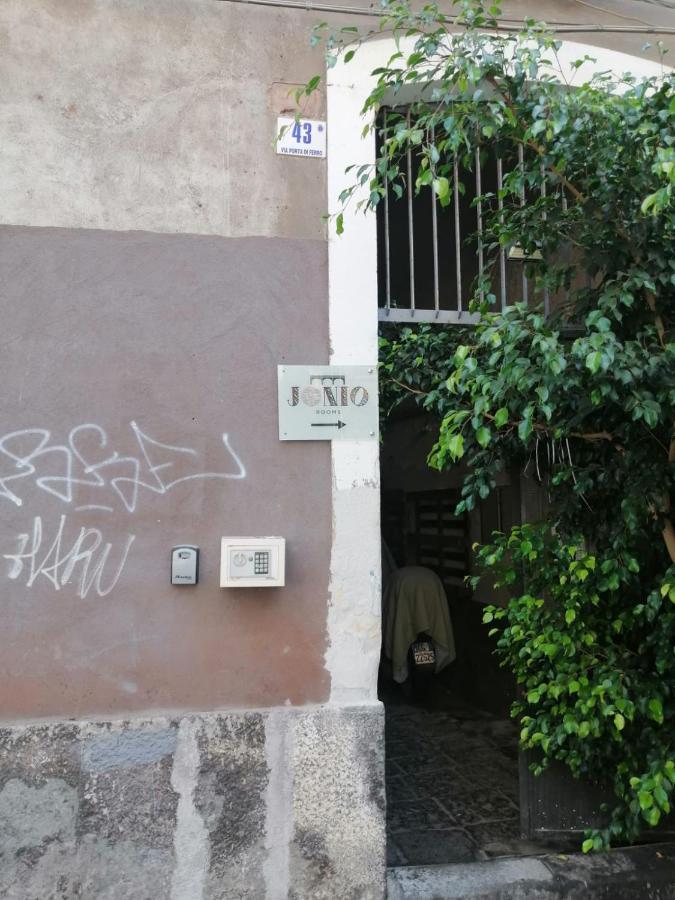 Moro Rooms Catania Bagian luar foto